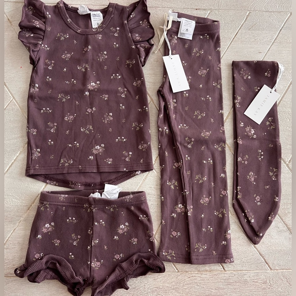 Jamie Kay Size 3 Bundle EUC top and shorties/ NWT leggings and headband